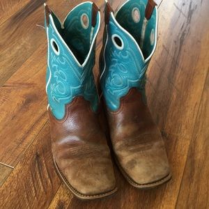 Ariat western boots 👢